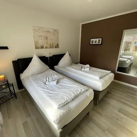 Zuhause Woanders - Kuhtrade