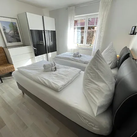 Zuhause Woanders - Kuhtrade *