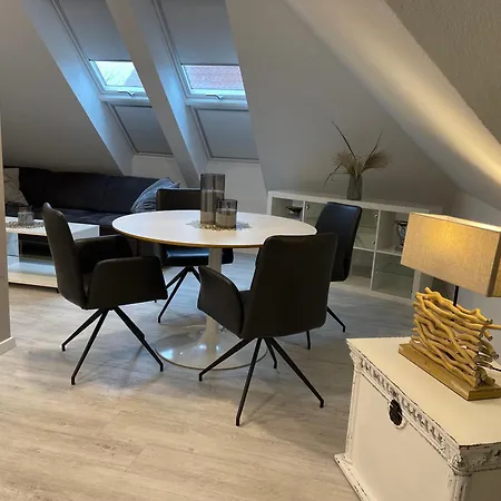 Zuhause Woanders - Kuhtrade Apartament *