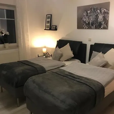 Zuhause Woanders - Kuhtrade *